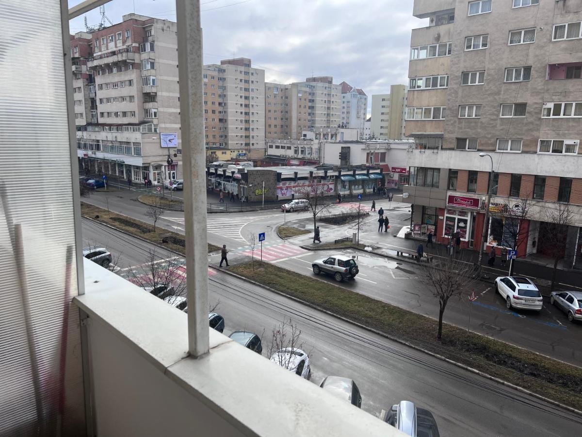 Victoria Apartment Миеркуря Чук Екстериор снимка